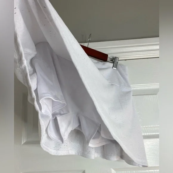 X by gotten pickleball/tennis/golf skirt/skort White Medium Used 1x Excellent - Picture 3 of 10